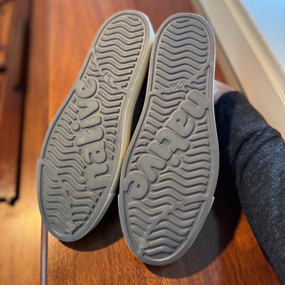 Native Jefferson Grey Slip-On Lightweight Shoe Unisex, Mens 6 Womens 8, NEW! - Picture 6 of 7